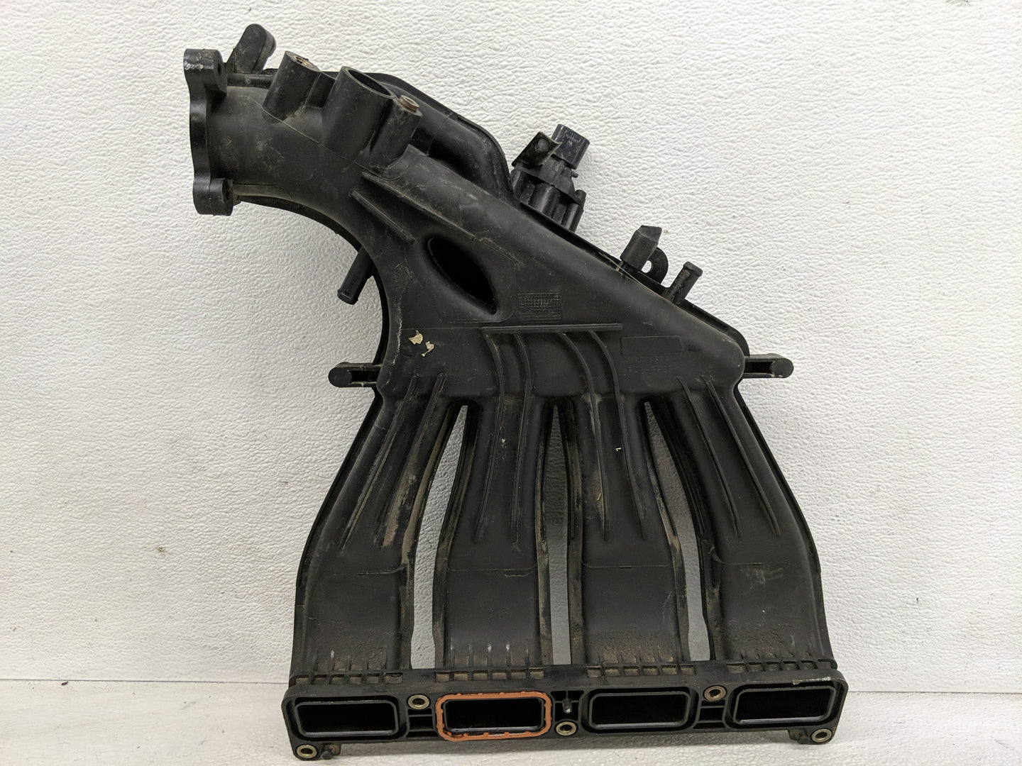 2005-2010 Chrysler Pt Cruiser Air Intake Manifold Fits Fits 2005 2006 2007 2008 2009 2010 OEM Used Auto Parts - Oemusedautop