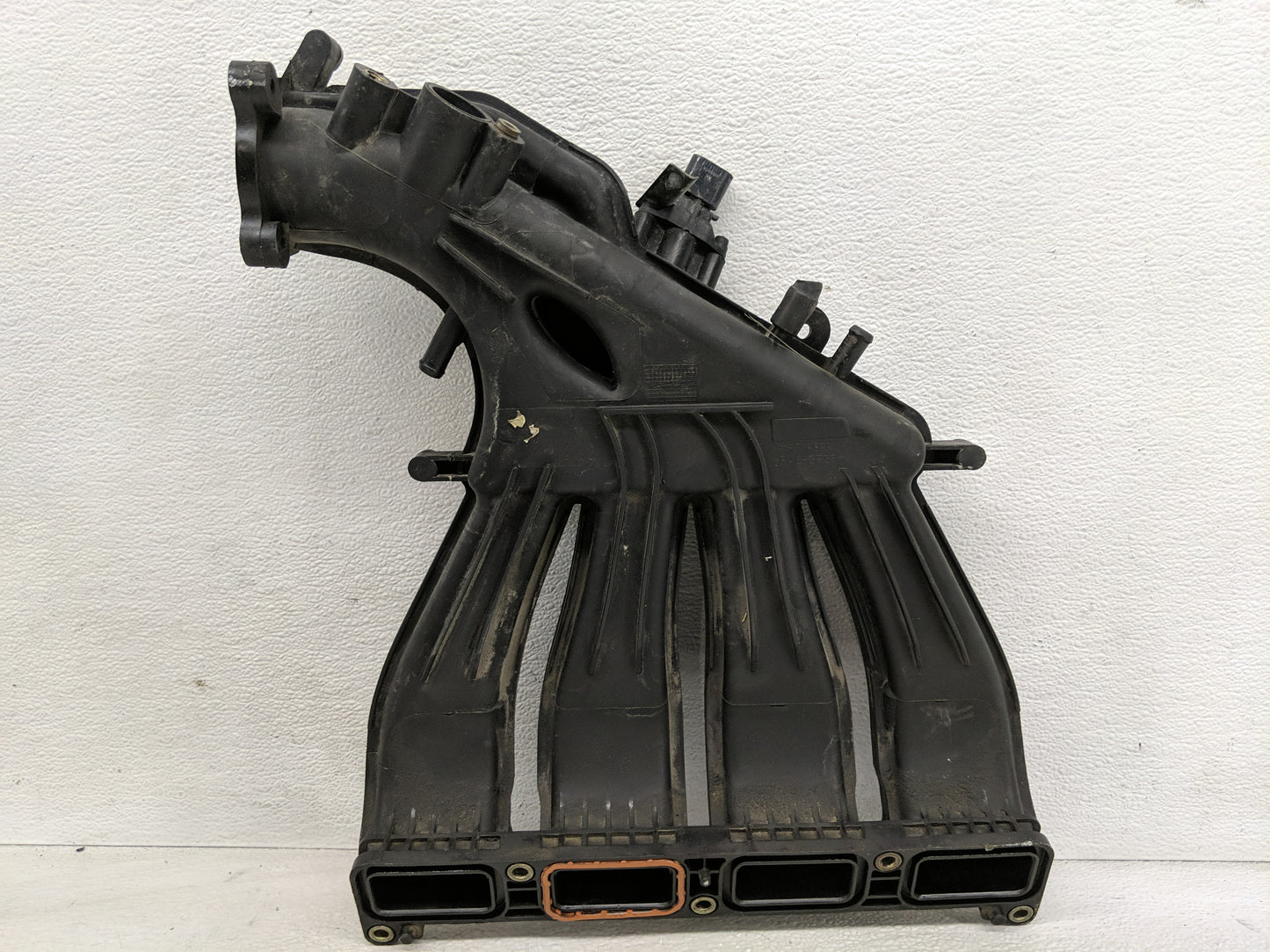 2005-2010 Chrysler Pt Cruiser Air Intake Manifold Fits Fits 2005 2006 2007 2008 2009 2010 OEM Used Auto Parts - Oemusedautop