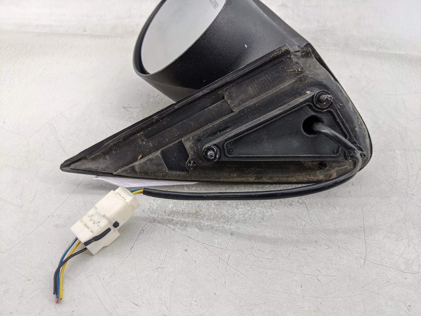 2007-2008 Chrysler Pt Cruiser Passenger Side View Mirror - Right Door Mirror OEM Used - Oemusedautoparts1.com