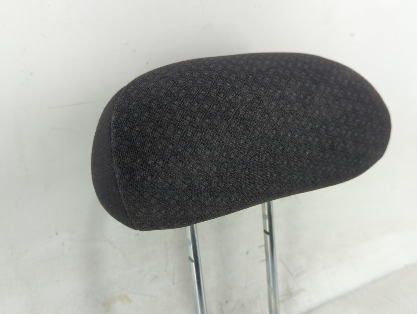 2007-2010 Chrysler Pt Cruiser Headrest Head Rest Rear Center Seat Fits Fits 2007 2008 2009 2010 OEM Used Auto Parts - Oemuse