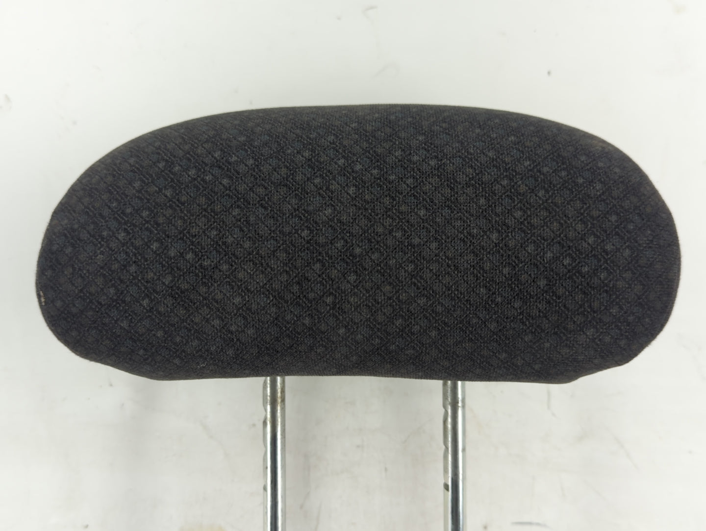 2007-2010 Chrysler Pt Cruiser Headrest Head Rest Rear Center Seat Fits Fits 2007 2008 2009 2010 OEM Used Auto Parts - Oemuse