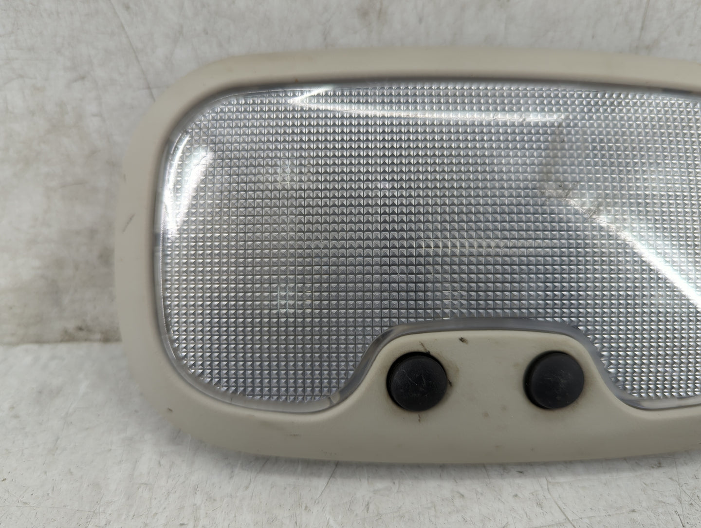 2007 Chrysler Pt Cruiser Overhead Roof Console - Oemusedautoparts1.com