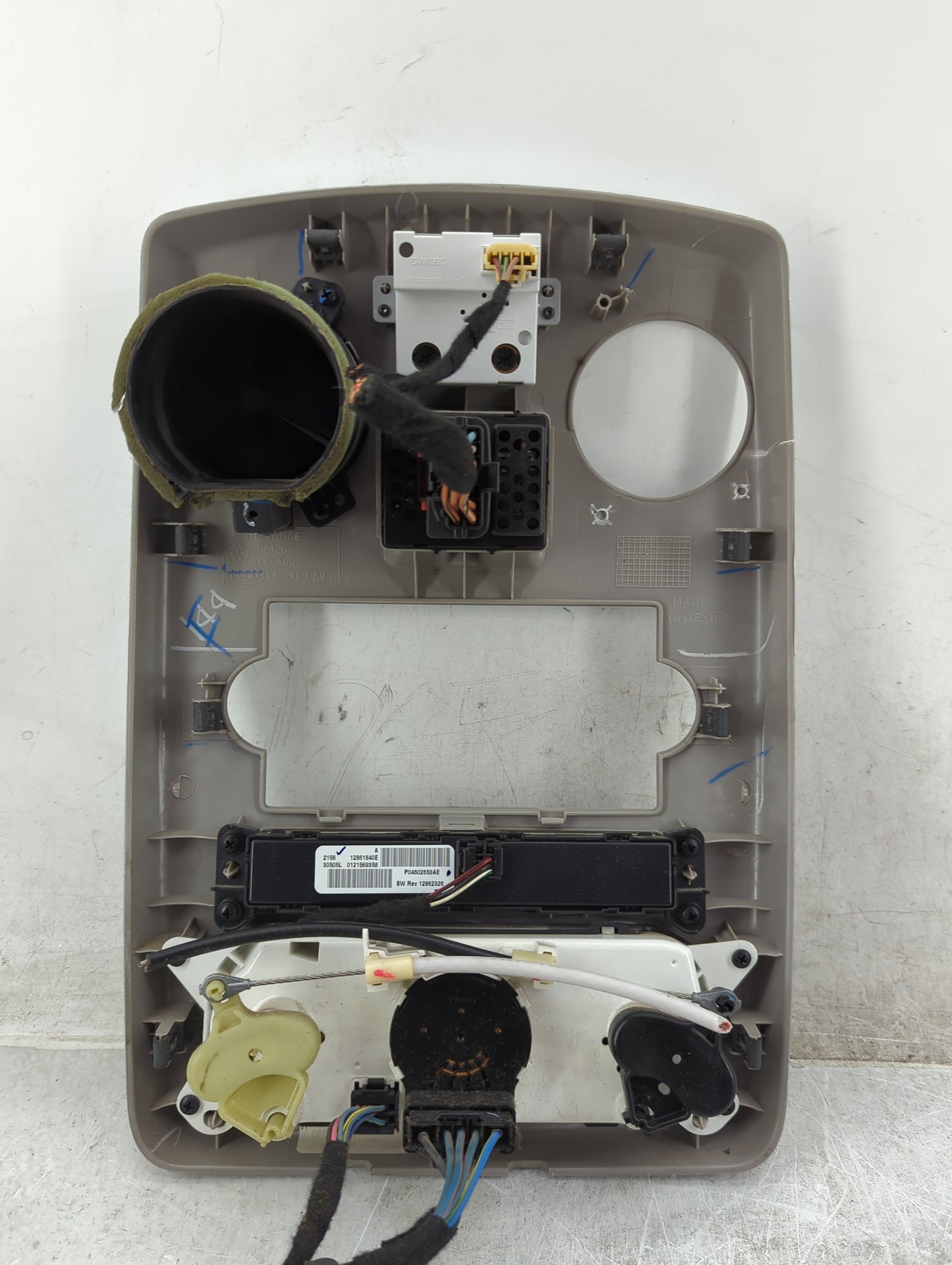 2007 Chrysler Pt Cruiser Climate Control Module Temperature AC/Heater Replacement P/N:P04602653AE 12861840E, 12862326 Fits O