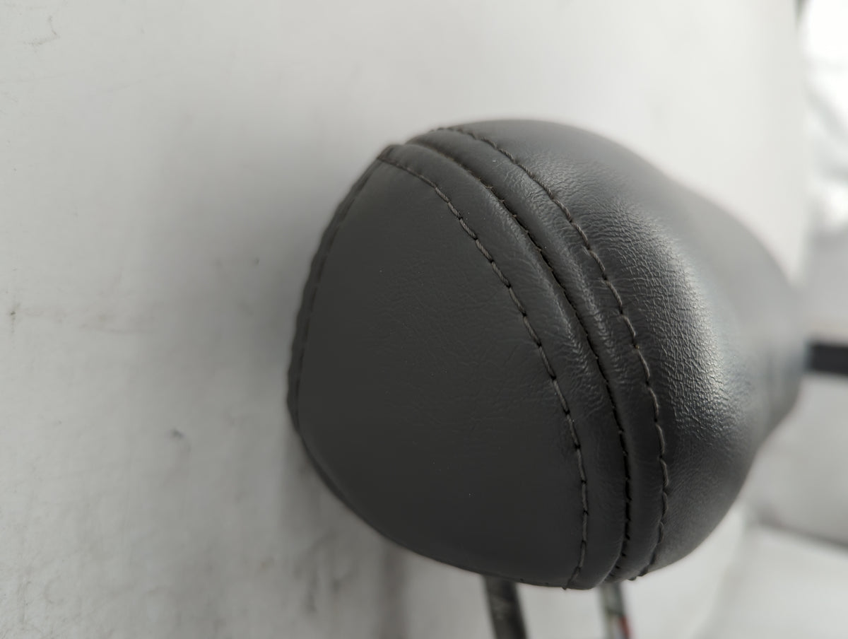 2007-2008 Chrysler Pt Cruiser Headrest Head Rest Front Driver Seat Black 1432856 - Oemusedautoparts1.com
