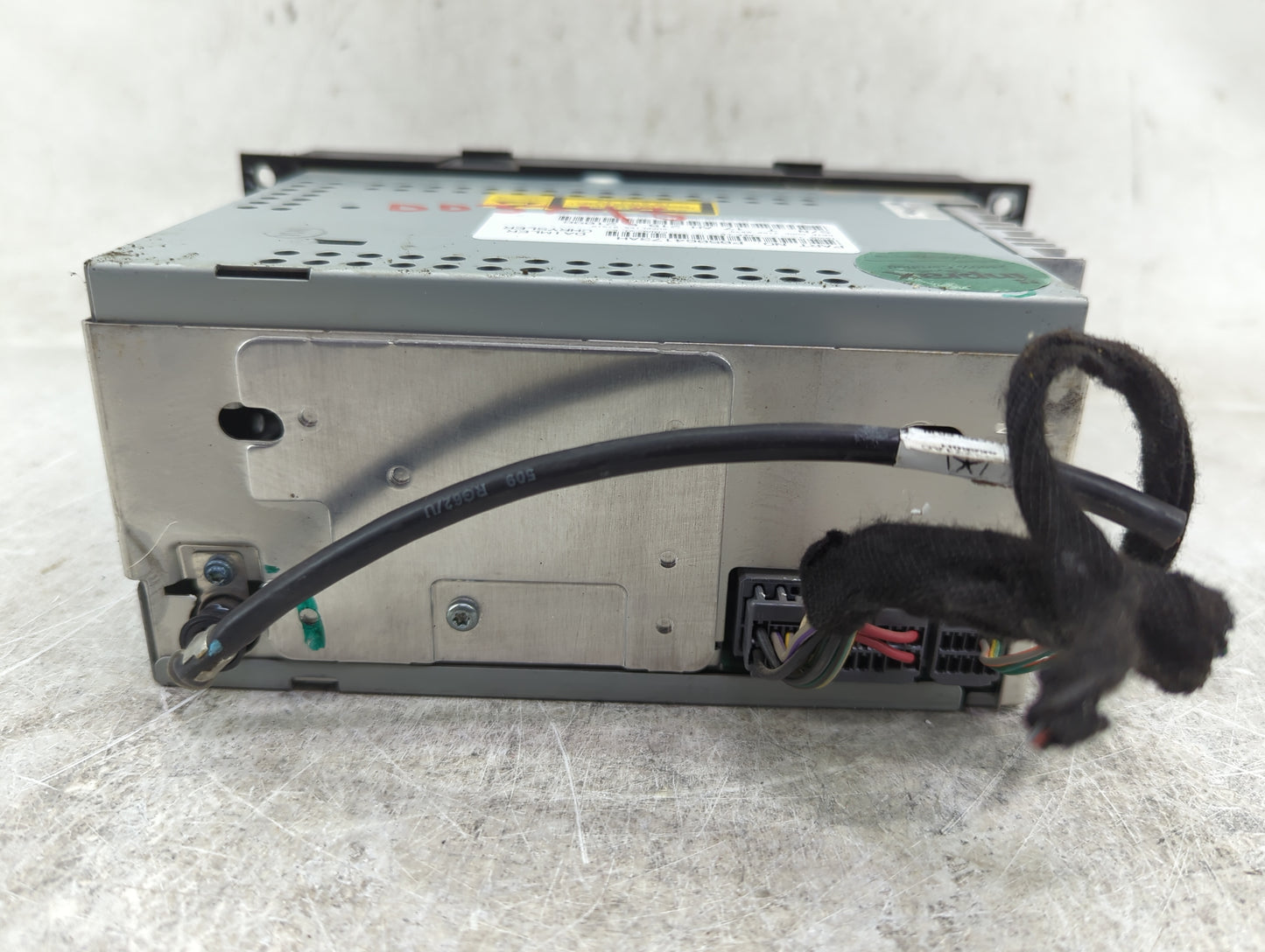 2006-2010 Chrysler Pt Cruiser Radio AM FM Cd Player Receiver Replacement P/N:P05064173AH Fits OEM Used Auto Parts - Oemuseda