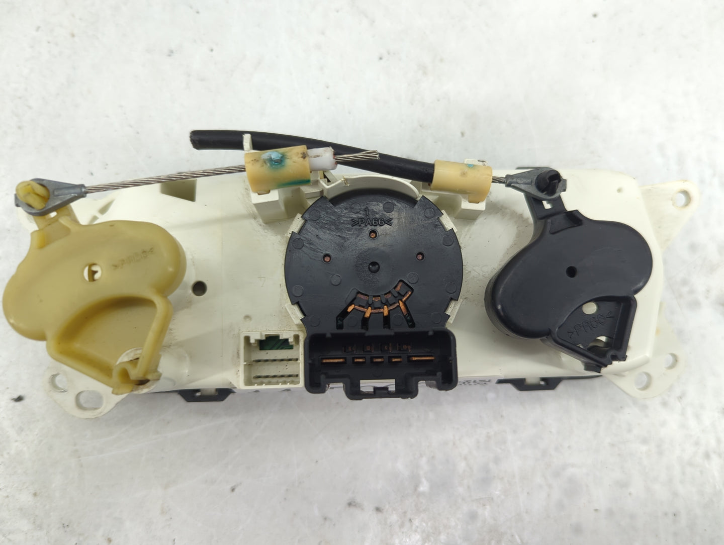 2006-2010 Chrysler Pt Cruiser Climate Control Module Temperature AC/Heater Replacement P/N:P55111844AM Fits OEM Used Auto Pa