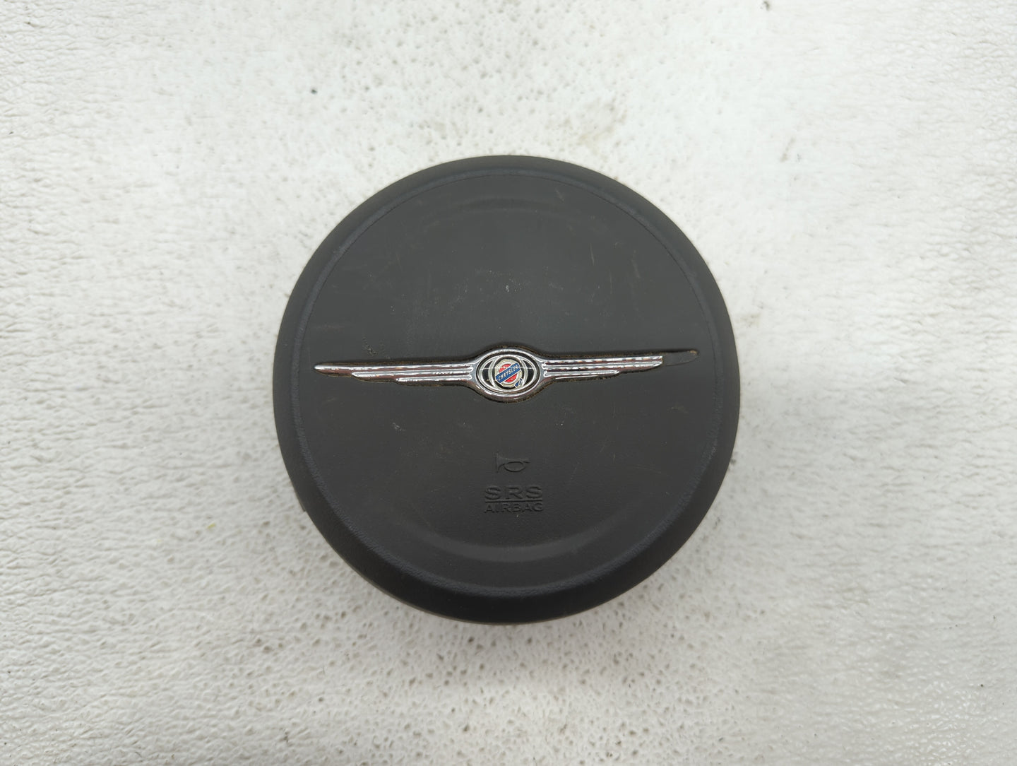 2006-2007 Chrysler Pt Cruiser Air Bag Driver Left Steering Wheel Mounted Fits Fits 2006 2007 OEM Used Auto Parts - Oemusedau