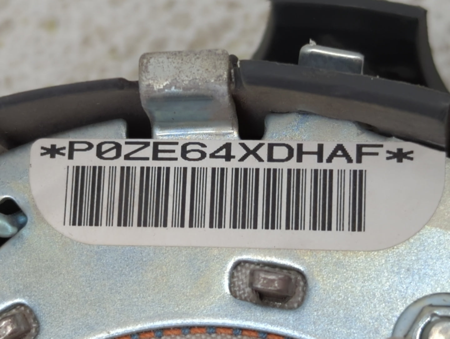 2006-2007 Chrysler Pt Cruiser Air Bag Driver Left Steering Wheel Mounted Fits Fits 2006 2007 OEM Used Auto Parts - Oemusedau