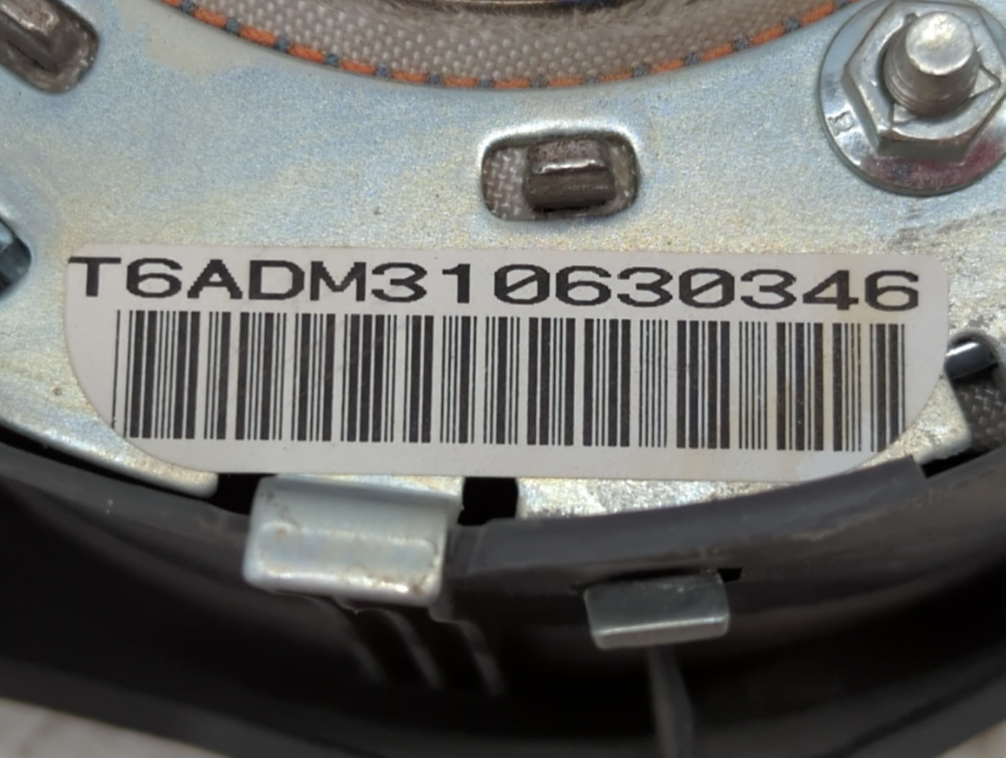 2006-2007 Chrysler Pt Cruiser Air Bag Driver Left Steering Wheel Mounted Fits Fits 2006 2007 OEM Used Auto Parts - Oemusedau