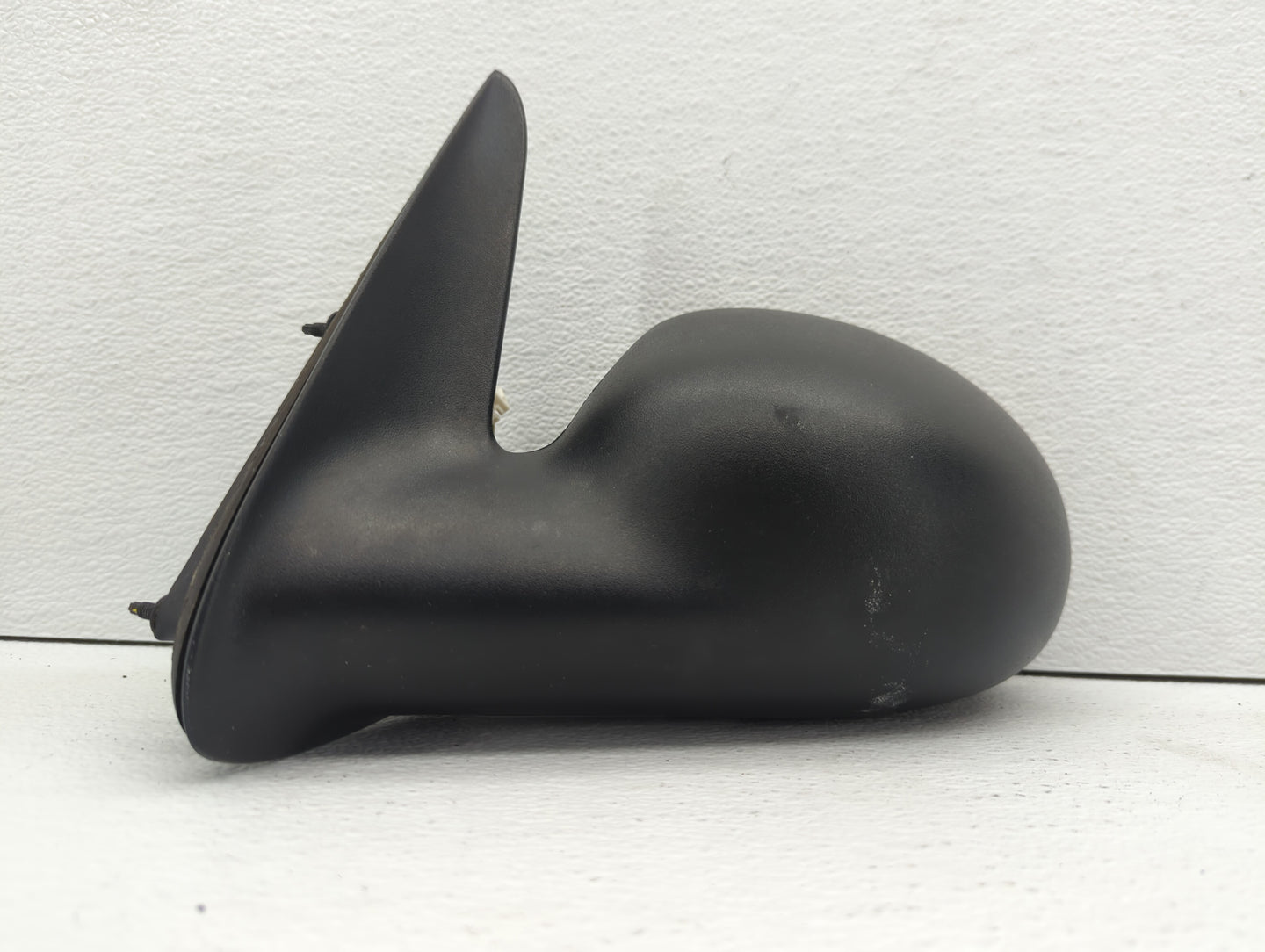 2007 Chrysler Pt Cruiser Driver Side View Mirror - Left Door Mirror OEM Used - Oemusedautoparts1.com