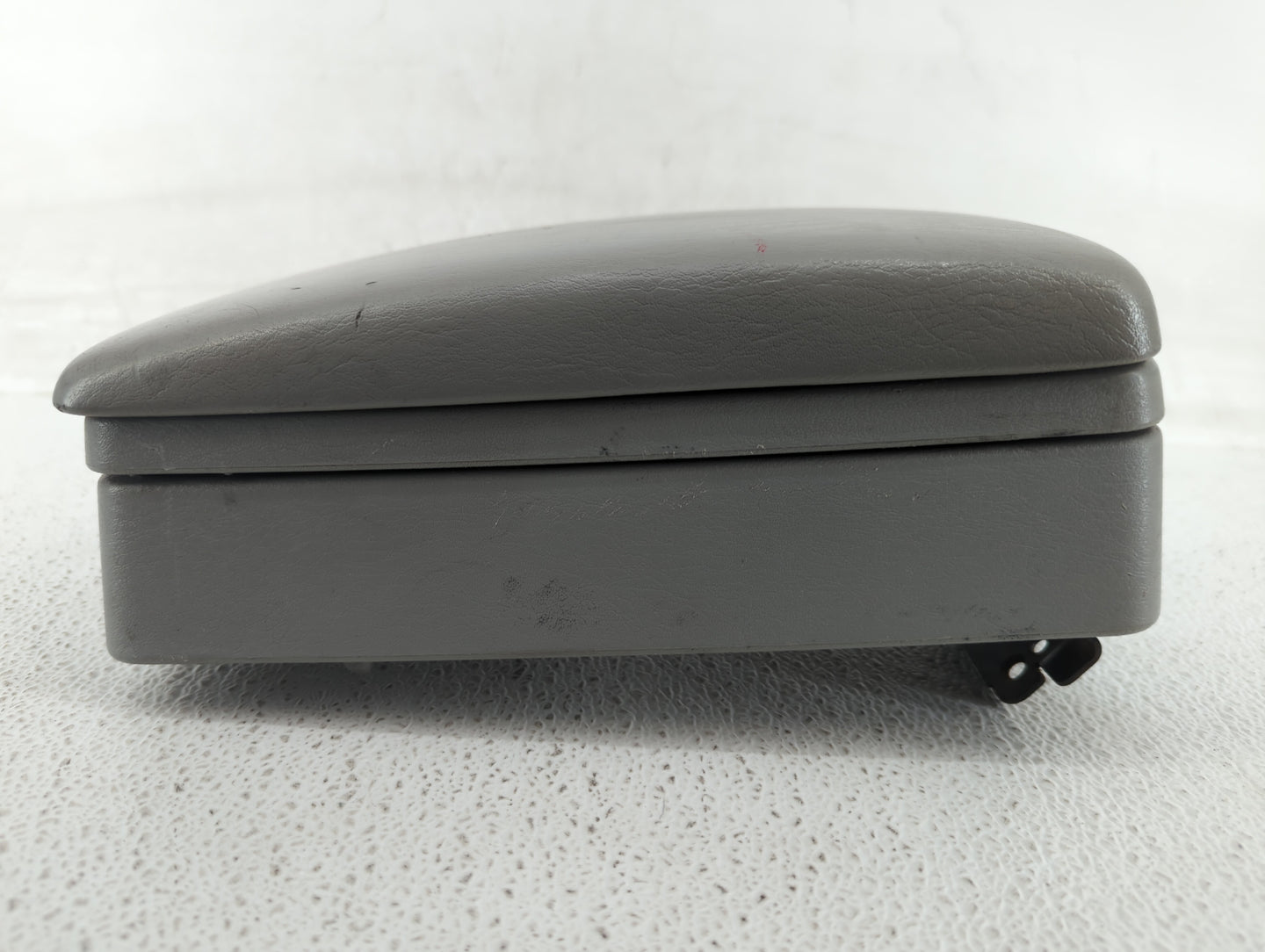 2006-2008 Chrysler Pt Cruiser Center Console Armrest Cover Lid - Oemusedautoparts1.com