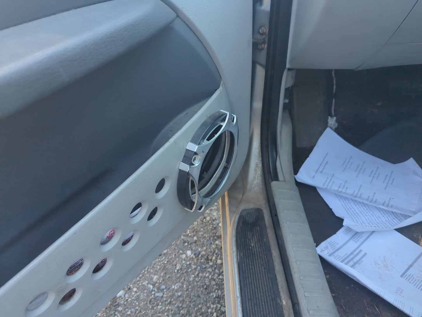 2007 Chrysler Pt Cruiser Front Left Driver Interior Door Panel Trim - Oemusedautoparts1.com