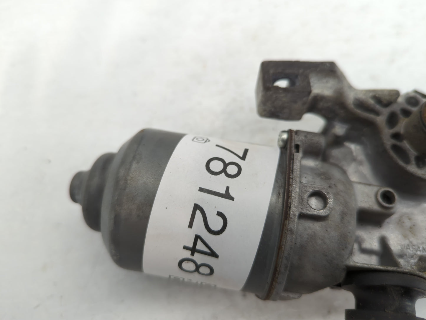 2006-2010 Chrysler Pt Cruiser Front Windshield Wiper Motor P/N:05152034AA Fits Fits 2006 2007 2008 2009 2010 OEM Used Auto P