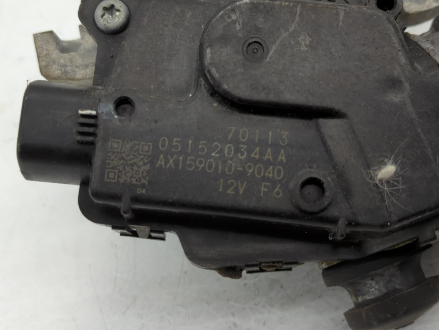 2006-2010 Chrysler Pt Cruiser Front Windshield Wiper Motor P/N:05152034AA Fits Fits 2006 2007 2008 2009 2010 OEM Used Auto P