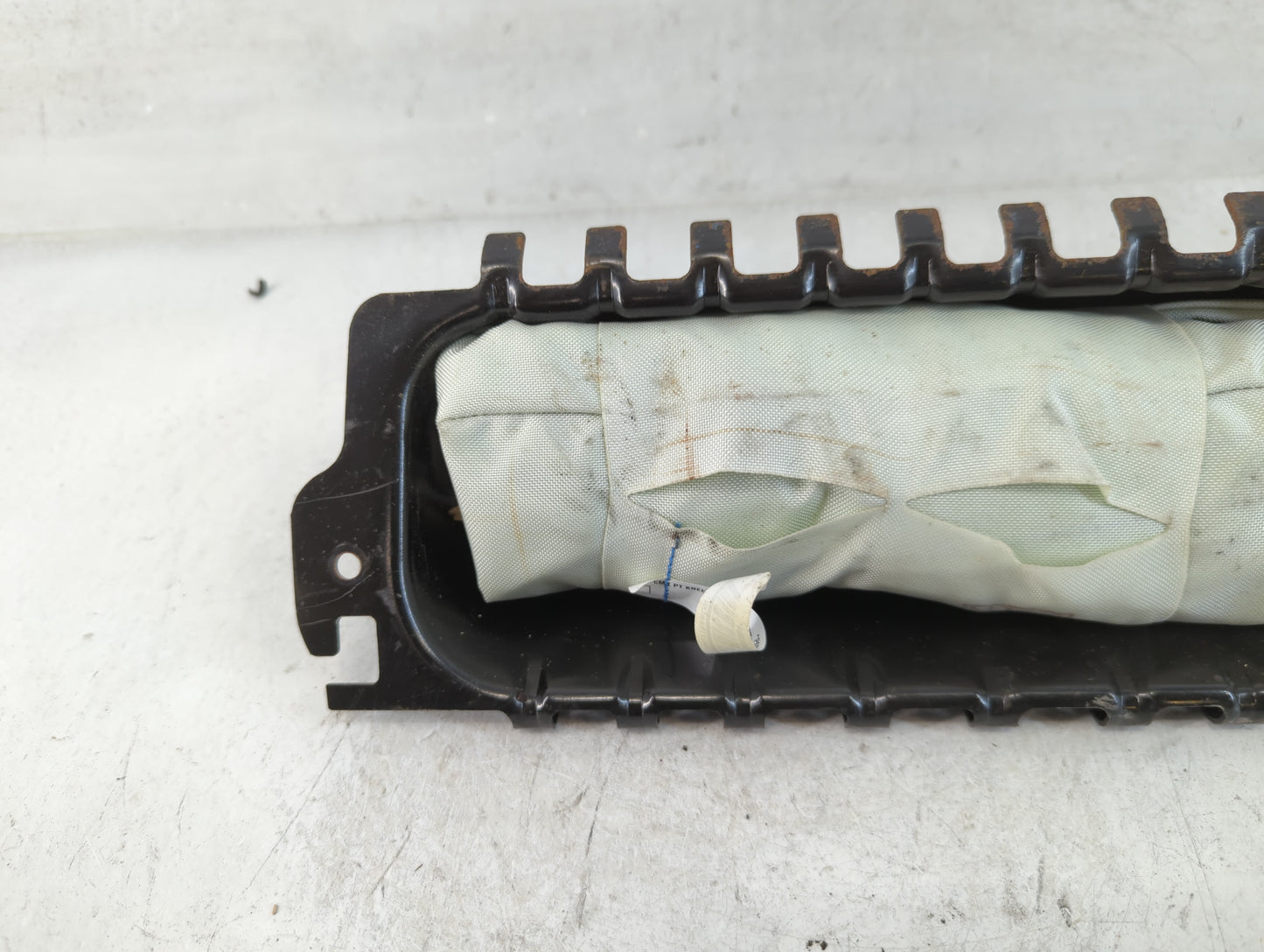 2007 Chrysler Pt Cruiser Air Bag Passenger Right Dashboard OEM Fits OEM Used Auto Parts - Oemusedautoparts1.com