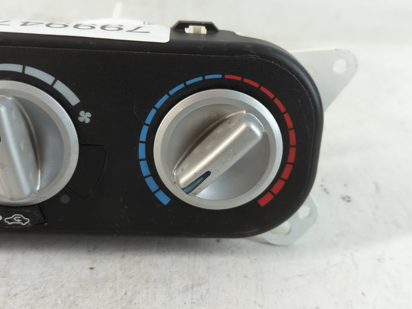 2007 Chrysler Pt Cruiser Climate Control Module Temperature AC/Heater Replacement Fits OEM Used Auto Parts - Oemusedautopart