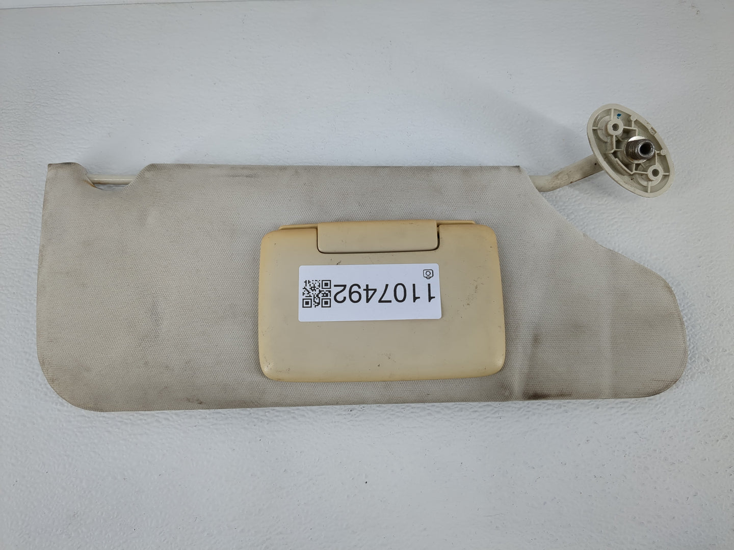 2007 Chrysler Sebring Sun Visor Shade Replacement Passenger Right Mirror Fits OEM Used Auto Parts - Oemusedautoparts1.com