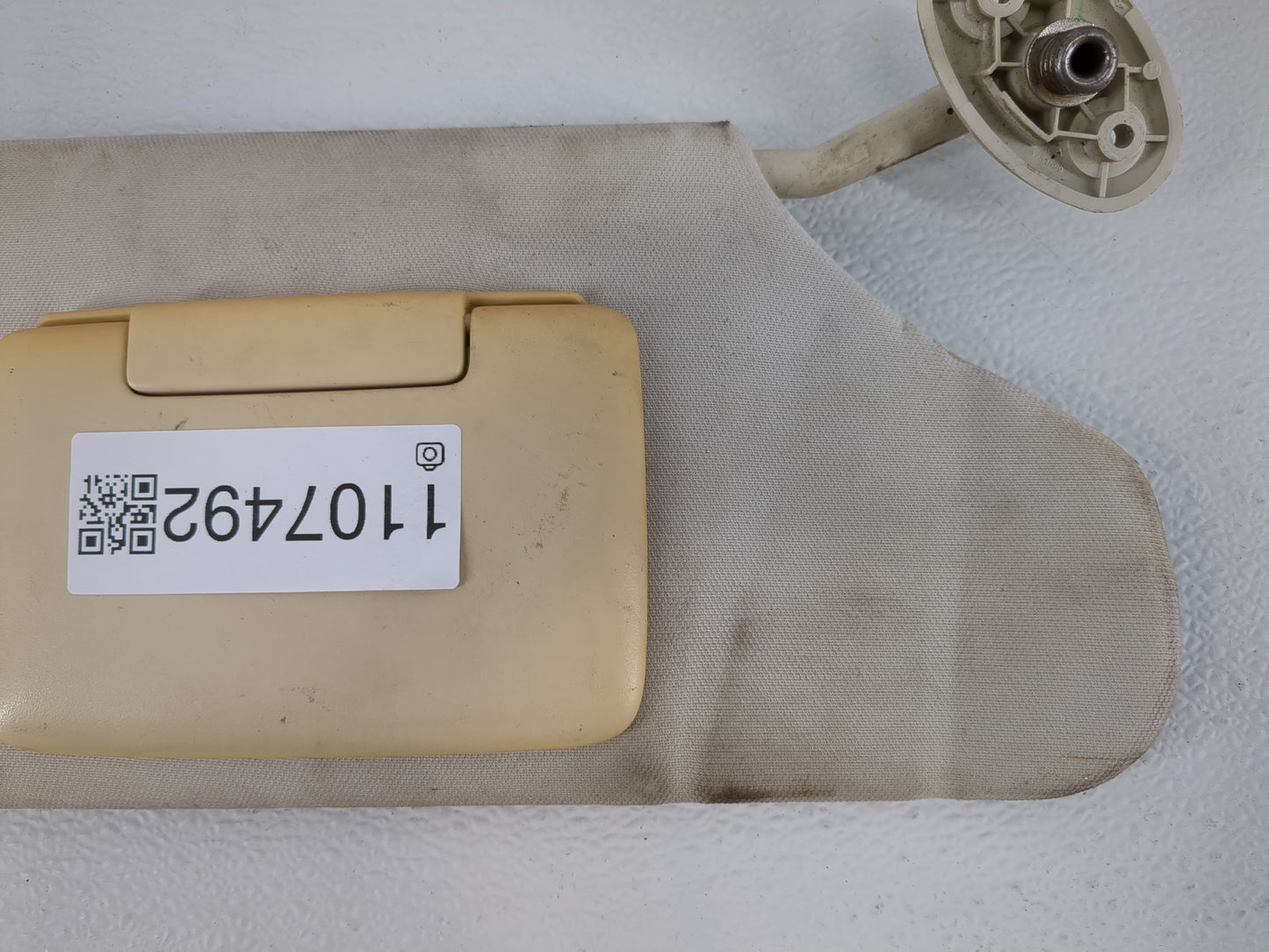 2007 Chrysler Sebring Sun Visor Shade Replacement Passenger Right Mirror Fits OEM Used Auto Parts - Oemusedautoparts1.com