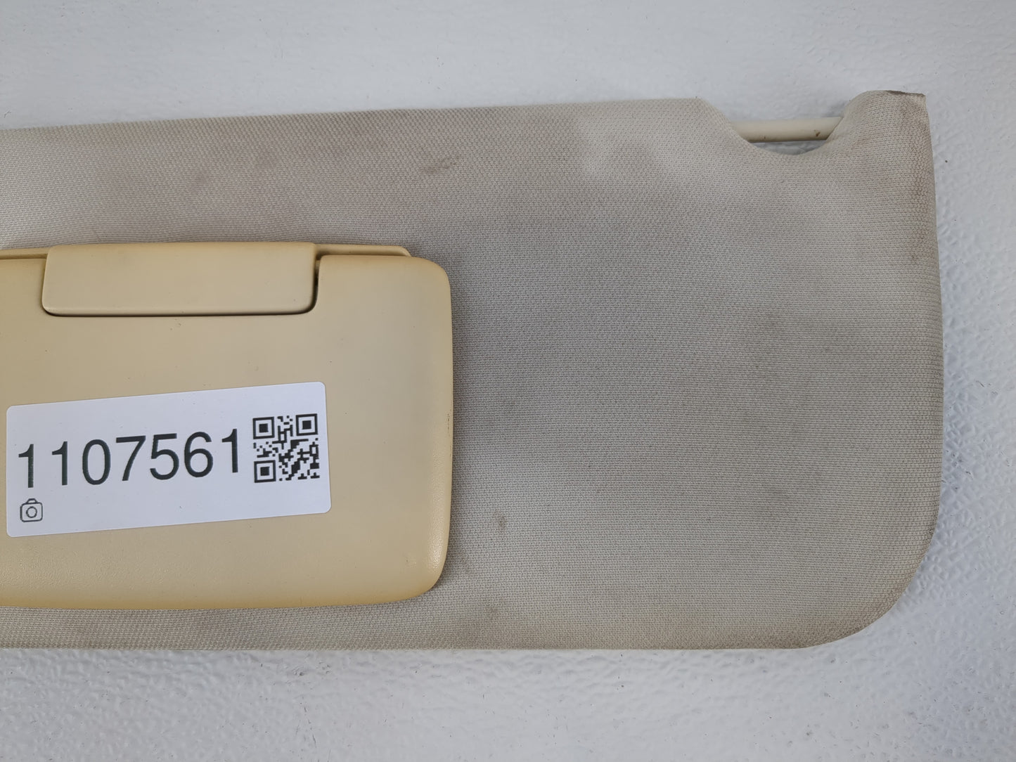 2007 Chrysler Sebring Sun Visor Shade Replacement Driver Left Mirror Fits OEM Used Auto Parts - Oemusedautoparts1.com