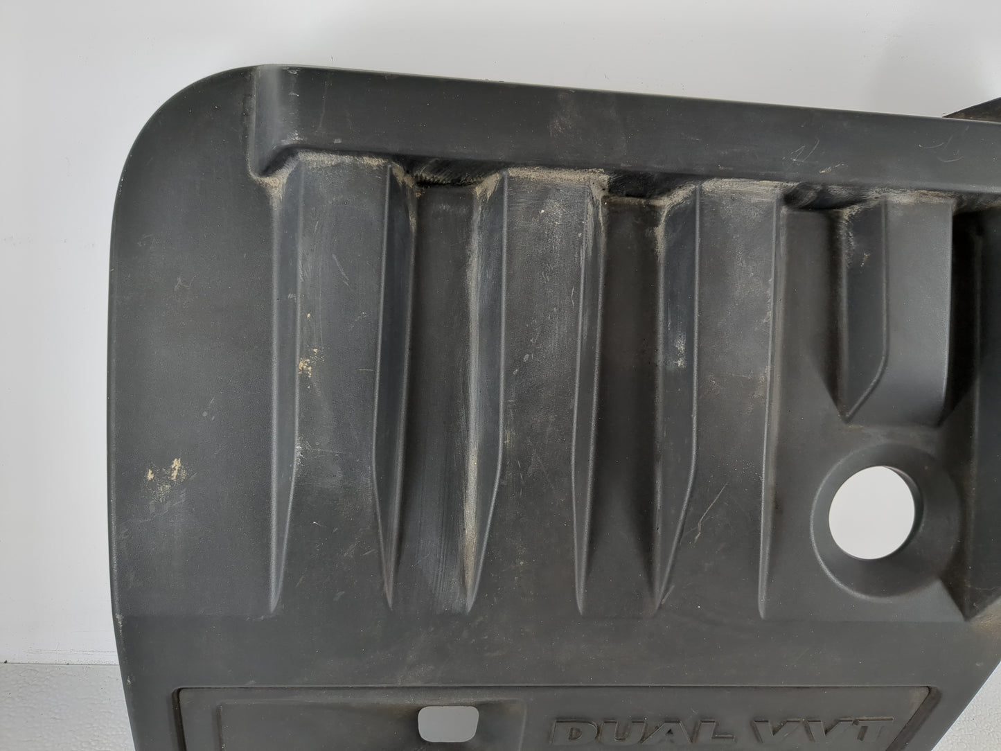 2007 Chrysler Sebring Engine Cover - Oemusedautoparts1.com