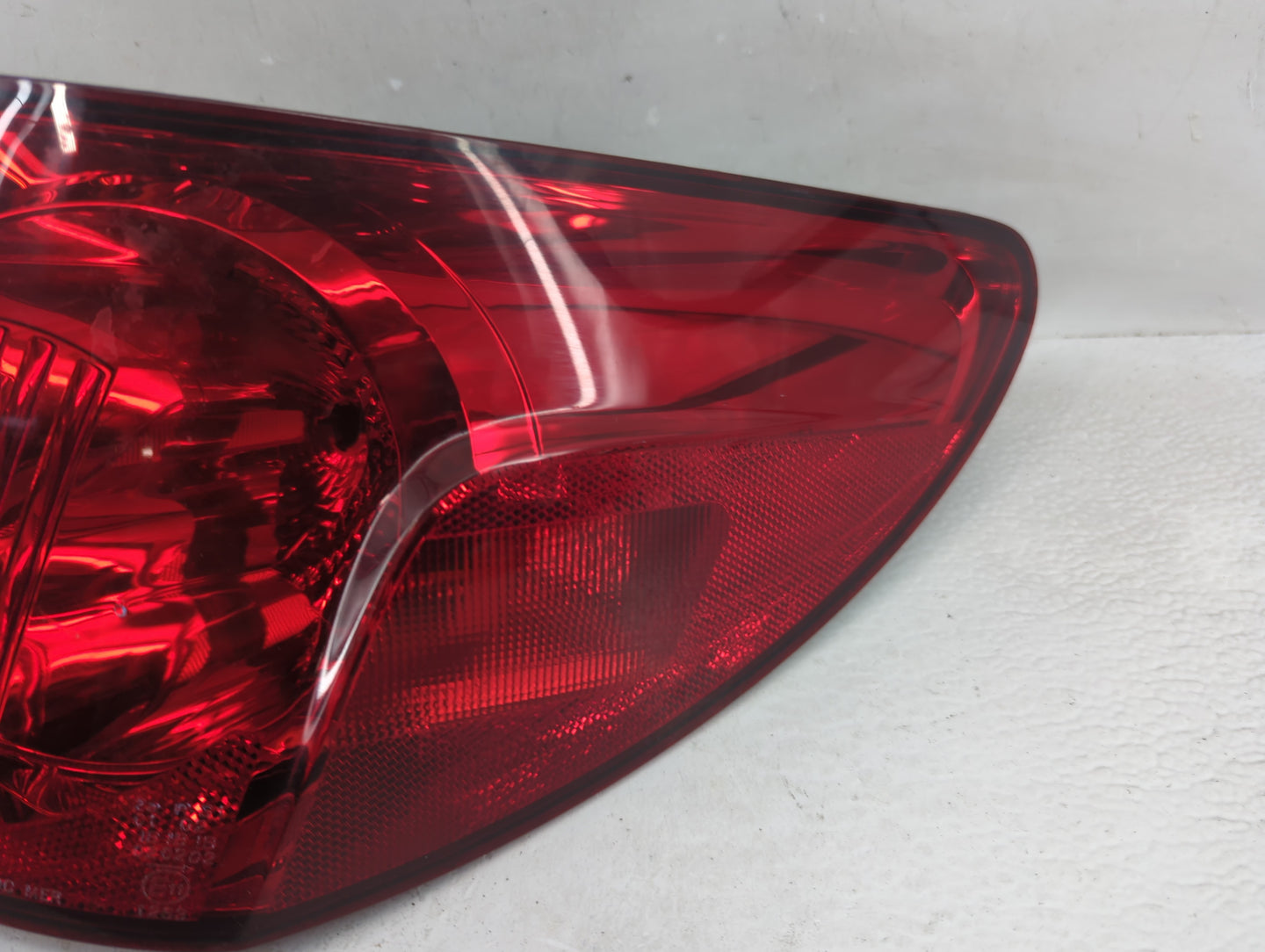 2007-2008 Chrysler Sebring Tail Light Assembly Passenger Right OEM P/N:05303988AD 05303986AD Fits Fits 2007 2008 OEM Used Au