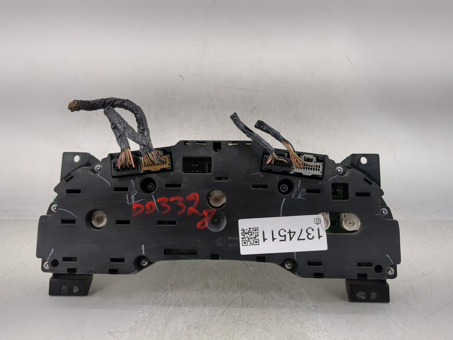 2007-2009 Chrysler Sebring Instrument Cluster Speedometer Gauges P/N:05107702AH Fits Fits 2007 2008 2009 OEM Used Auto Parts