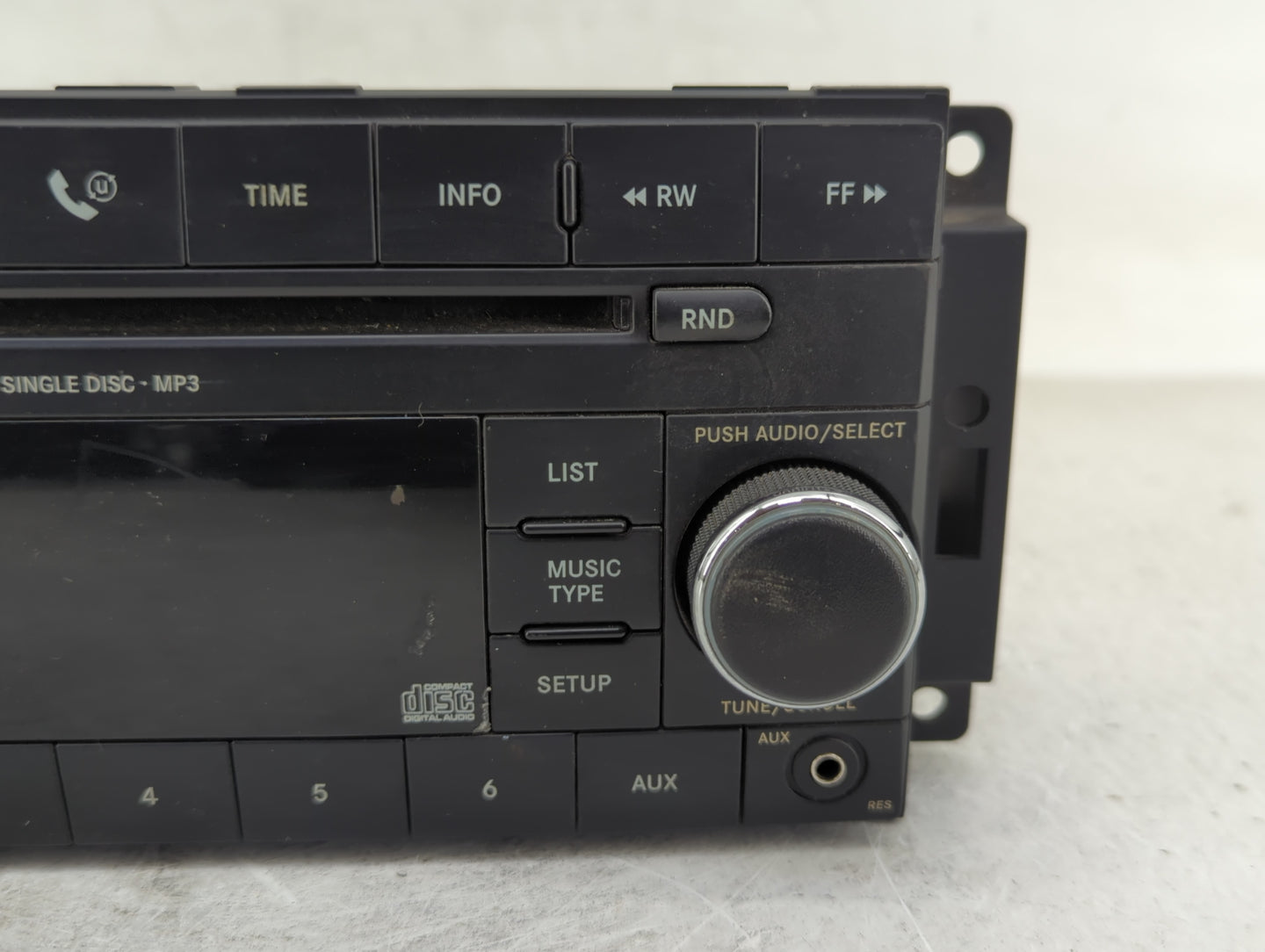 2007-2008 Chrysler Sebring Radio AM FM Cd Player Receiver Replacement P/N:P05064058AI Fits Fits 2007 2008 OEM Used Auto Part
