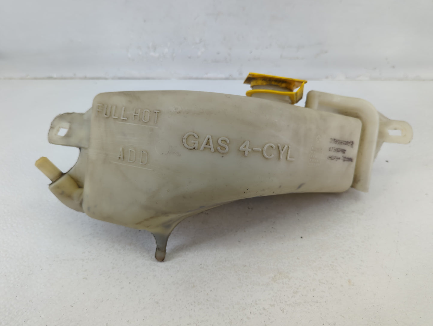 2007 Chrysler Sebring Radiator Coolant Overflow Expansion Tank Bottle 657933 - Oemusedautoparts1.com