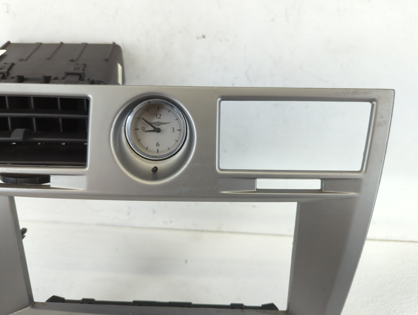 2007 Chrysler Sebring Climate Control Module Temperature AC/Heater Replacement P/N:P04602819AB Fits OEM Used Auto Parts - Oe