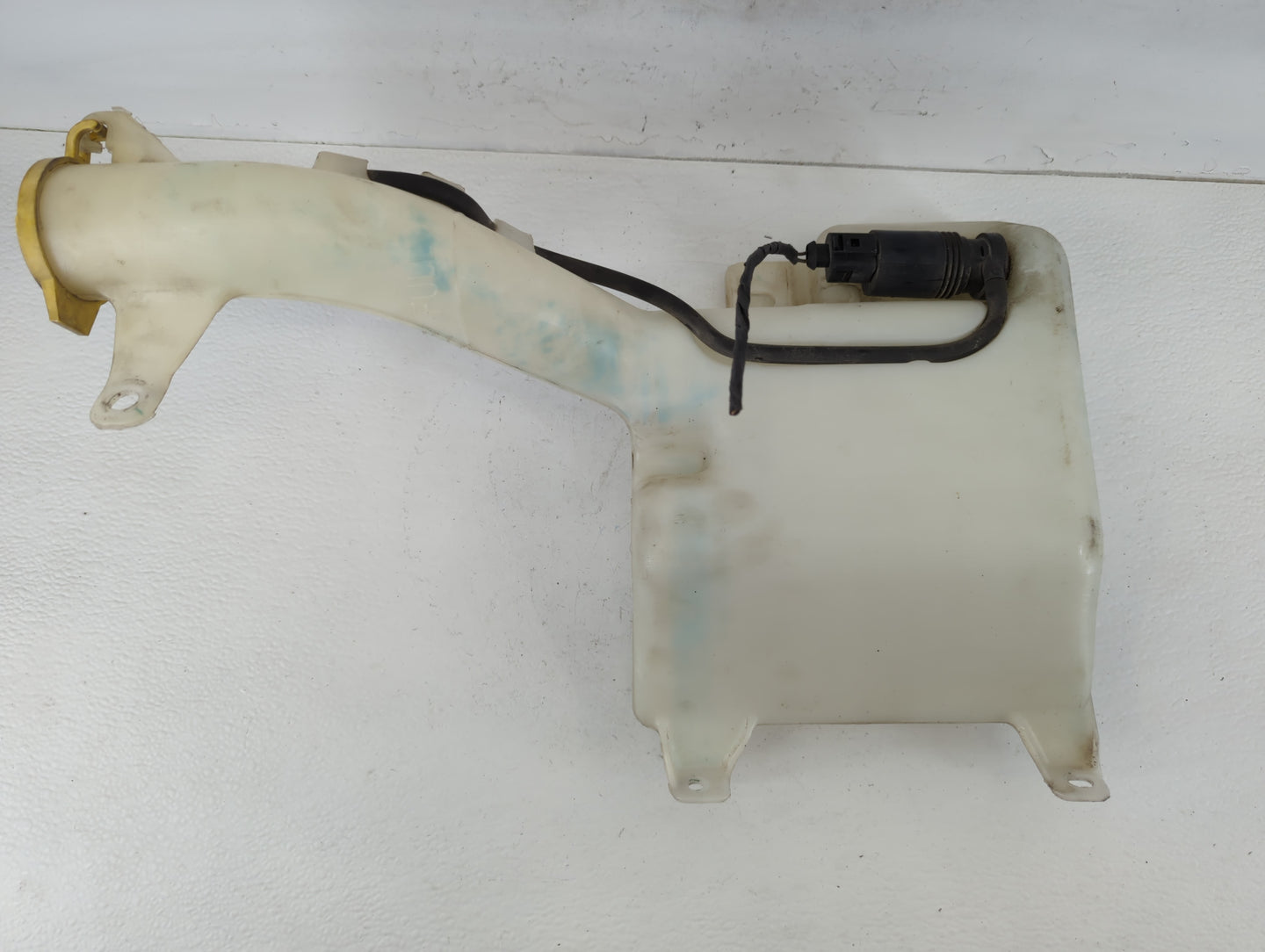 2007-2010 Chrysler Sebring Windshield Washer Fluid Reservoir Bottle Oem - Oemusedautoparts1.com