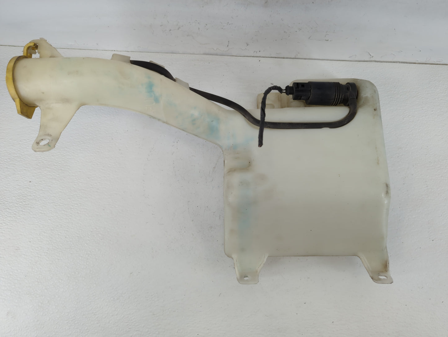 2007-2010 Chrysler Sebring Windshield Washer Fluid Reservoir Bottle Oem - Oemusedautoparts1.com