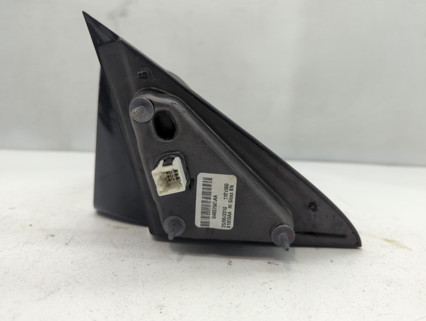 2007 Chrysler Sebring Driver Side View Mirror - Left Door Mirror OEM Used - Oemusedautoparts1.com