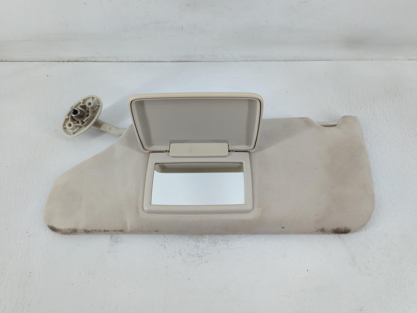 2007 Chrysler Sebring Sun Visor Shade Replacement Driver Left Mirror Fits OEM Used Auto Parts - Oemusedautoparts1.com