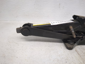 2007 Chrysler Town And Country Spare Scissor Car Jack 1512402