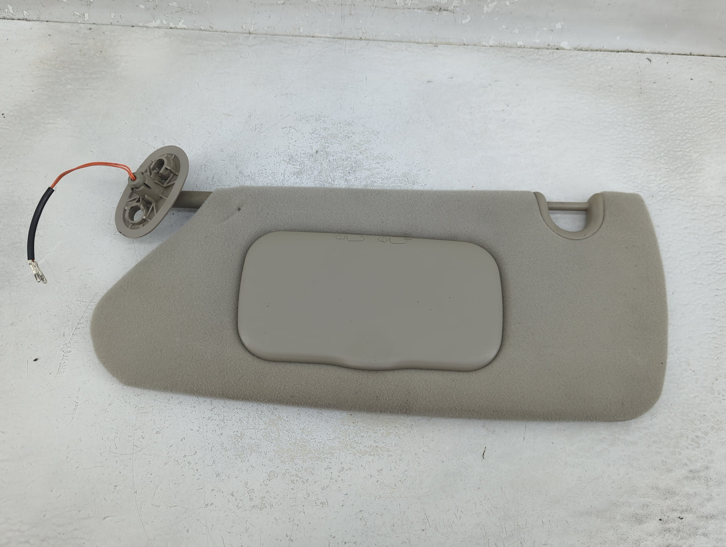 2004-2007 Chrysler Town & Country Sun Visor Shade Replacement Driver Left Mirror Fits Fits 2004 2005 2006 2007 OEM Used Auto