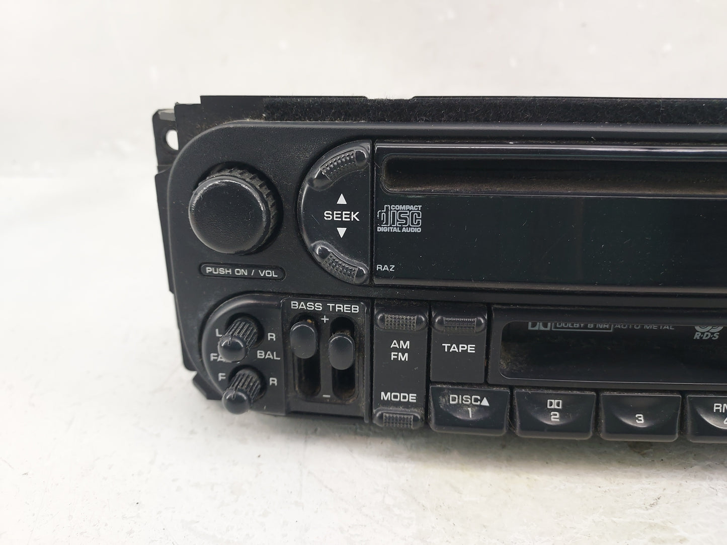 2005-2007 Chrysler Town & Country Information Display Screen - Oemusedautoparts1.com