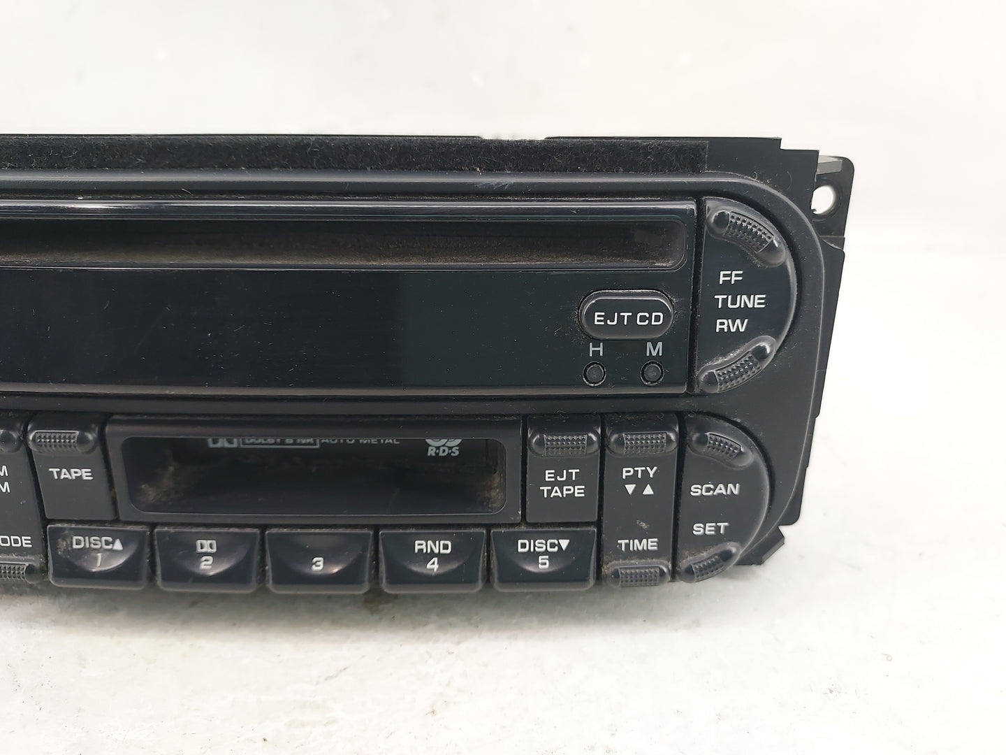 2005-2007 Chrysler Town & Country Information Display Screen - Oemusedautoparts1.com
