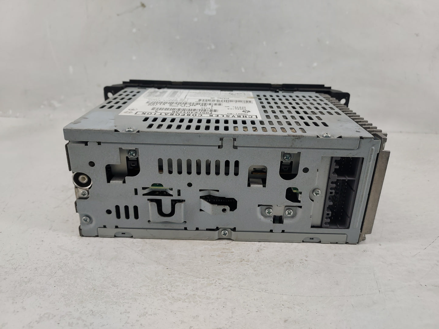 2005-2007 Chrysler Town & Country Information Display Screen - Oemusedautoparts1.com