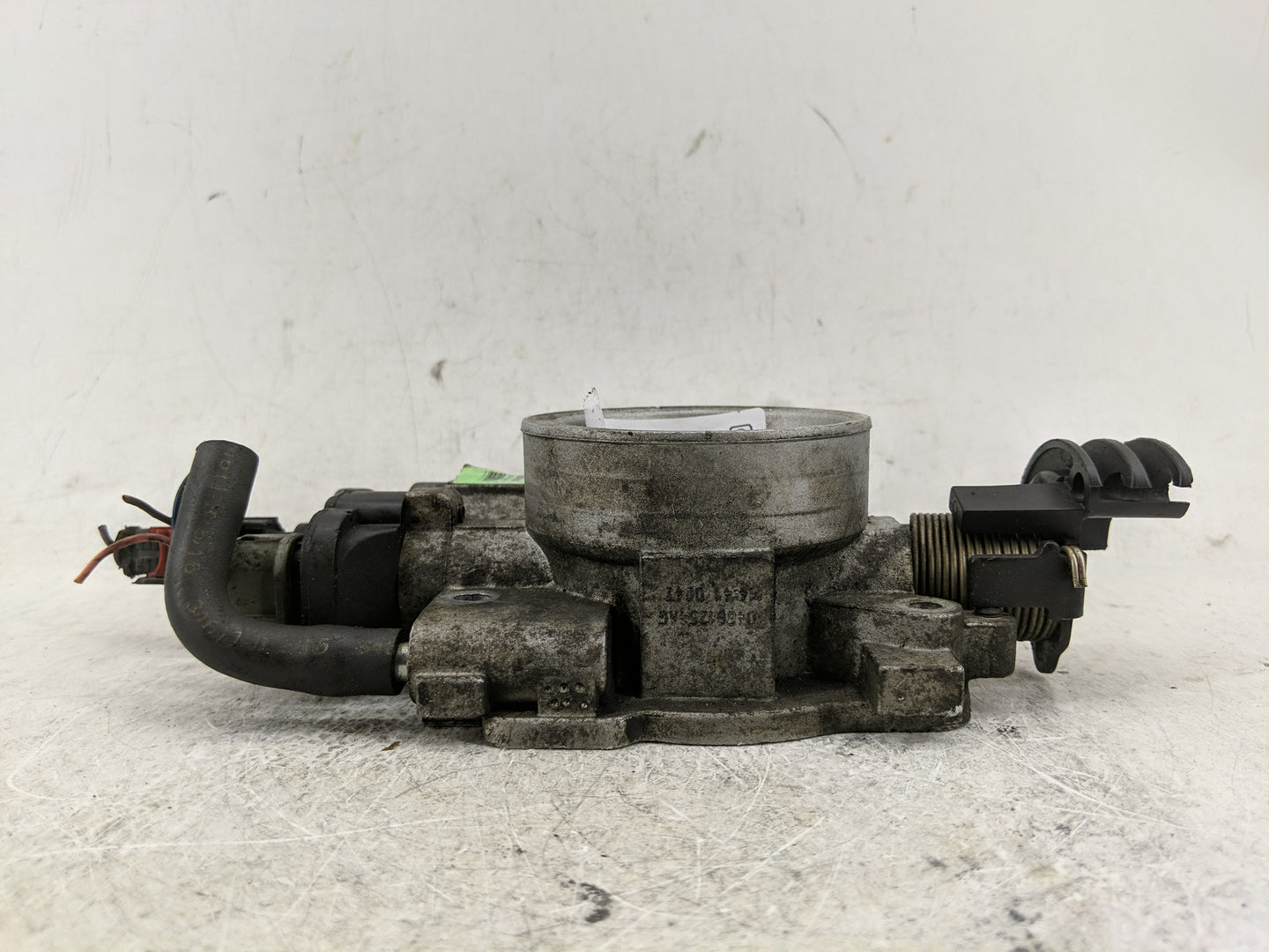 2003-2007 Chrysler Town & Country Throttle Body Fits Fits 2003 2004 2005 2006 2007 OEM Used Auto Parts - Oemusedautoparts1.c