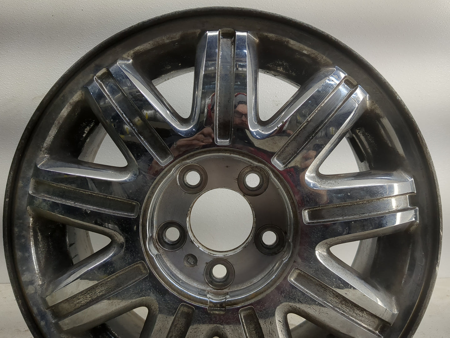 2004-2007 Chrysler Town & Country Oem Wheel Rim 1272721 - Oemusedautoparts1.com