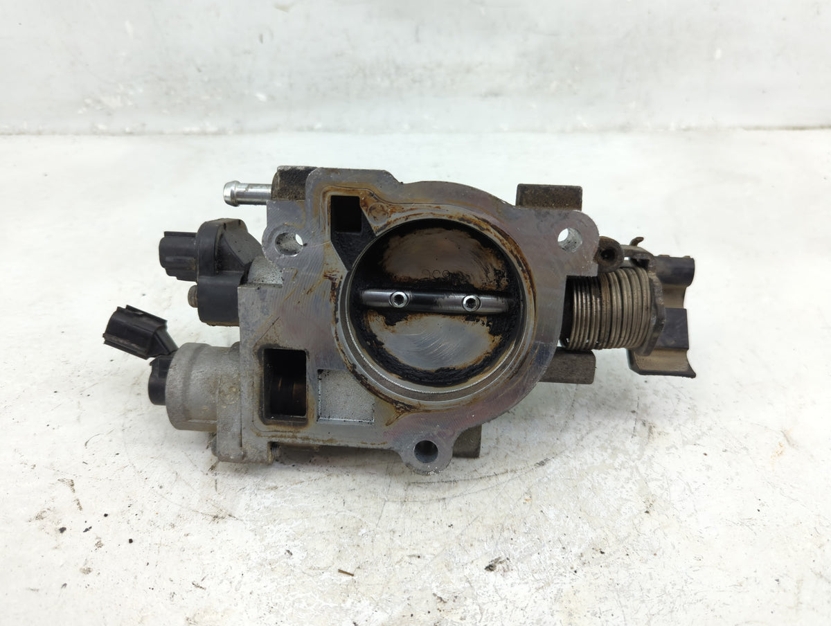 2003-2007 Chrysler Town & Country Throttle Body Fits Fits 2003 2004 2005 2006 2007 OEM Used Auto Parts - Oemusedautoparts1.c