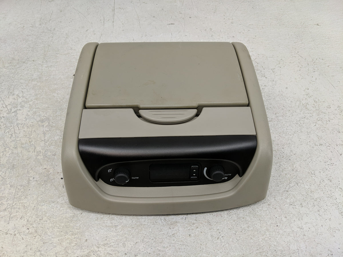 2007 Chrysler Town & Country Information Radio Display Screen 1291114 - Oemusedautoparts1.com