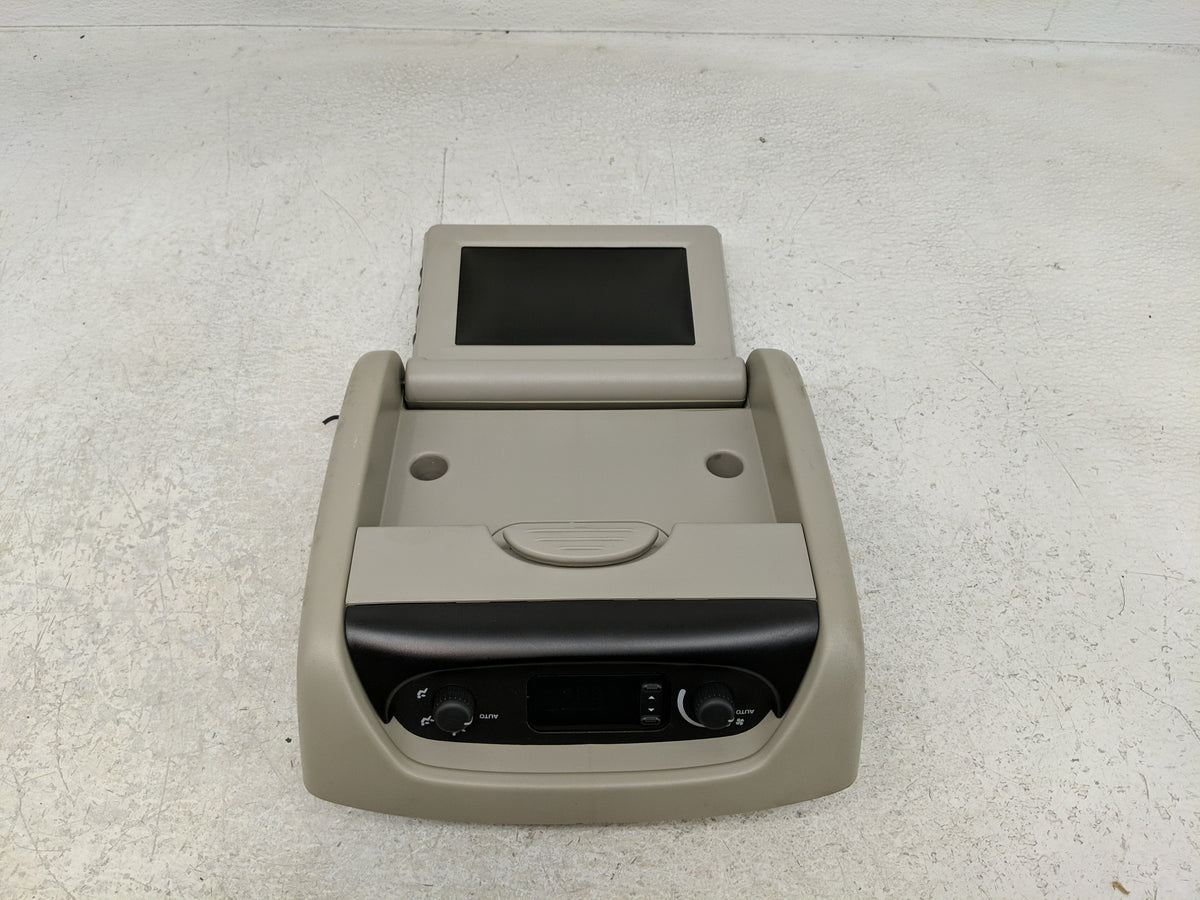 2007 Chrysler Town & Country Information Radio Display Screen 1291114 - Oemusedautoparts1.com