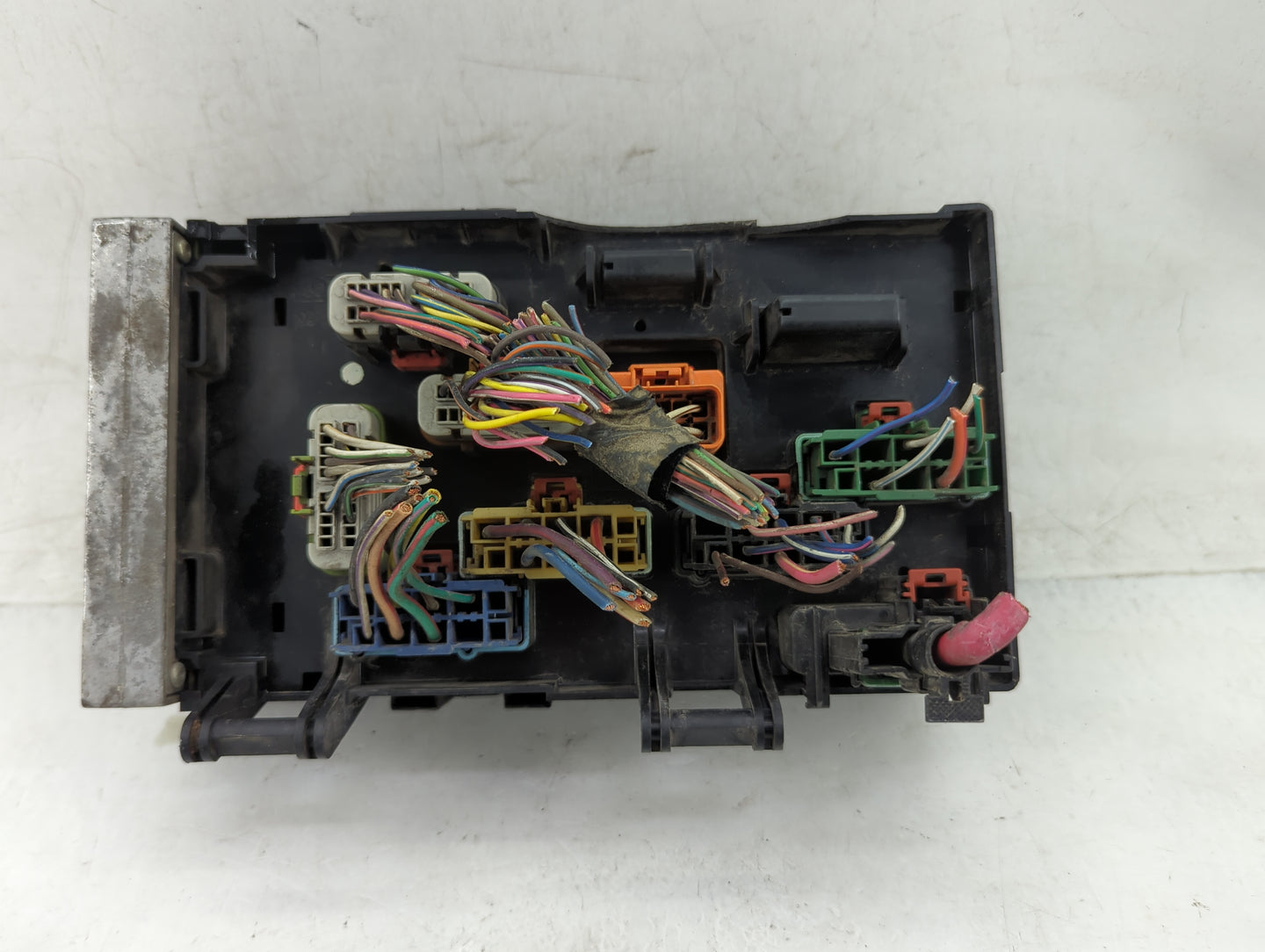 2006-2007 Chrysler Town & Country Fusebox Fuse Box Panel Relay Module P/N:P05144506AE Fits Fits 2006 2007 OEM Used Auto Part