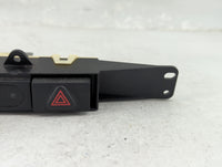 2007 Chrysler Town & Country Hazard Switch 58024e - Oemusedautoparts1.com