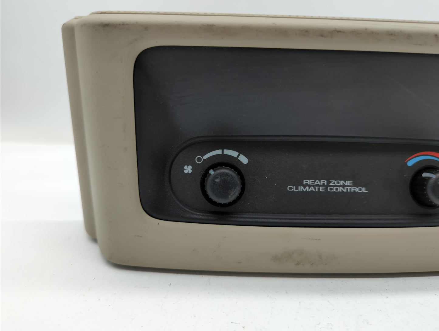 2001-2007 Chrysler Town & Country Climate Control Module Temperature AC/Heater Replacement P/N:P05005009AD 4685797AA Fits OE