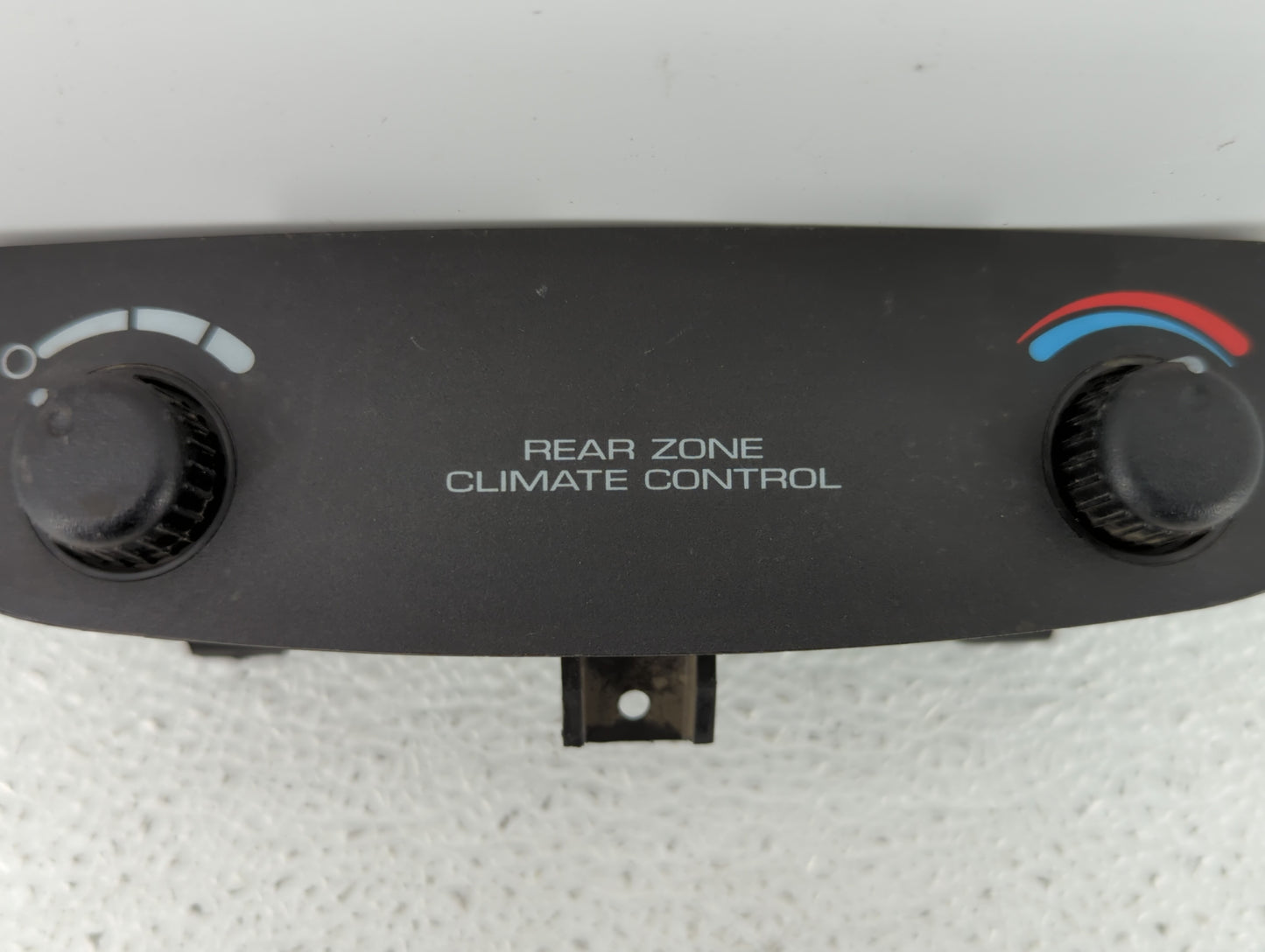 2001-2007 Chrysler Town & Country Climate Control Module Temperature AC/Heater Replacement P/N:P05005009AD 4685797AA Fits OE