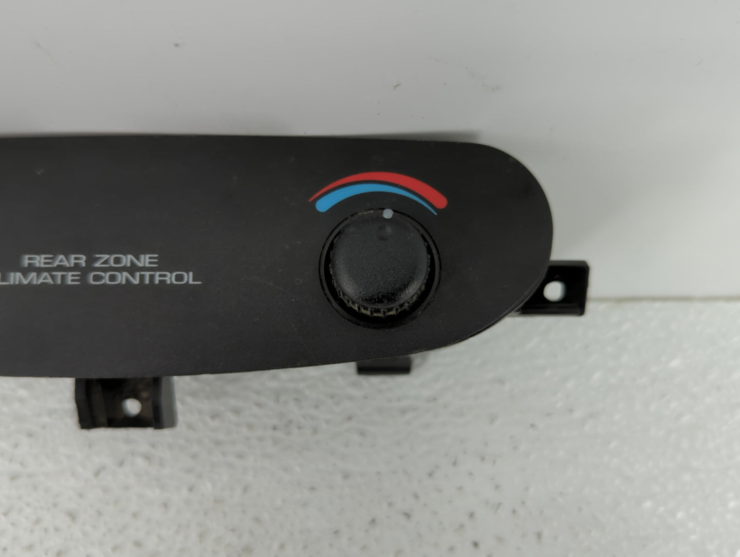 2001-2007 Chrysler Town & Country Climate Control Module Temperature AC/Heater Replacement P/N:P05005009AD 4685797AA Fits OE