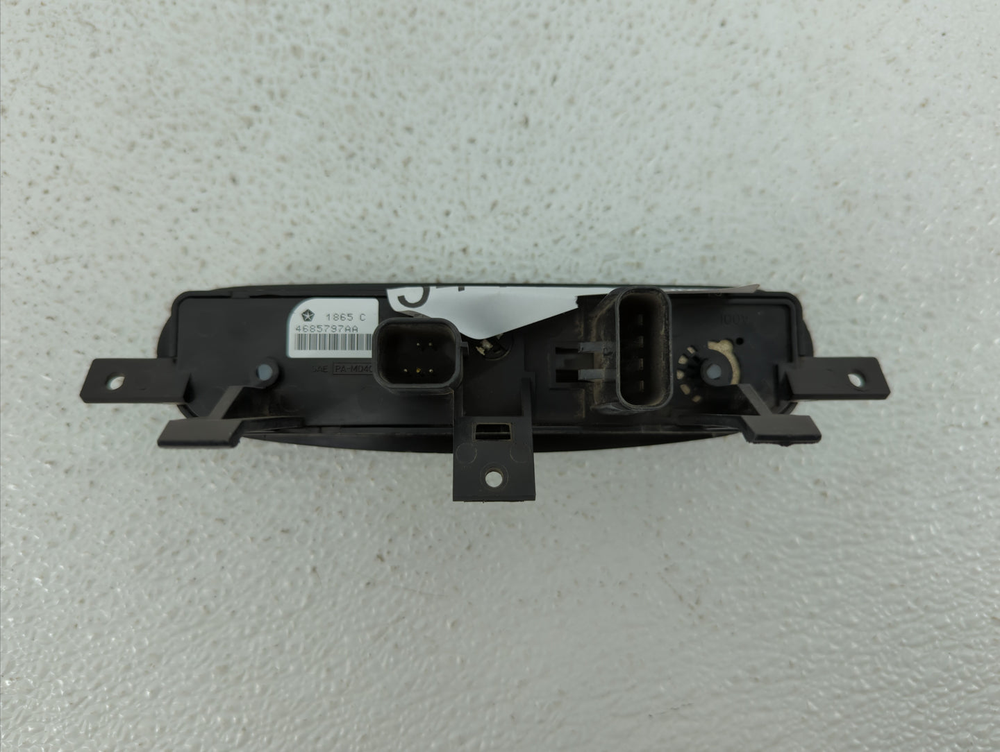 2001-2007 Chrysler Town & Country Climate Control Module Temperature AC/Heater Replacement P/N:P05005009AD 4685797AA Fits OE