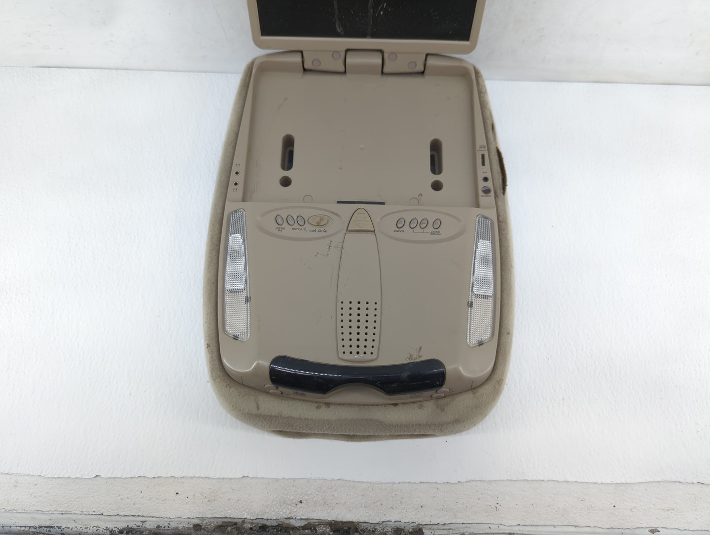 2007-2007 Chrysler Town & Country Information Display Screen Beige - Oemusedautoparts1.com